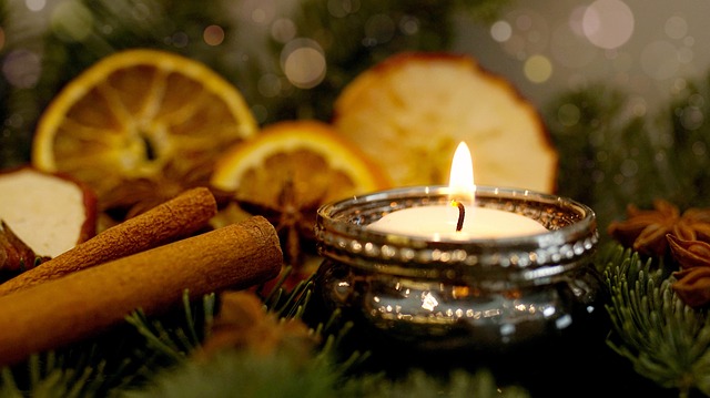 weihnachtliche Kerze